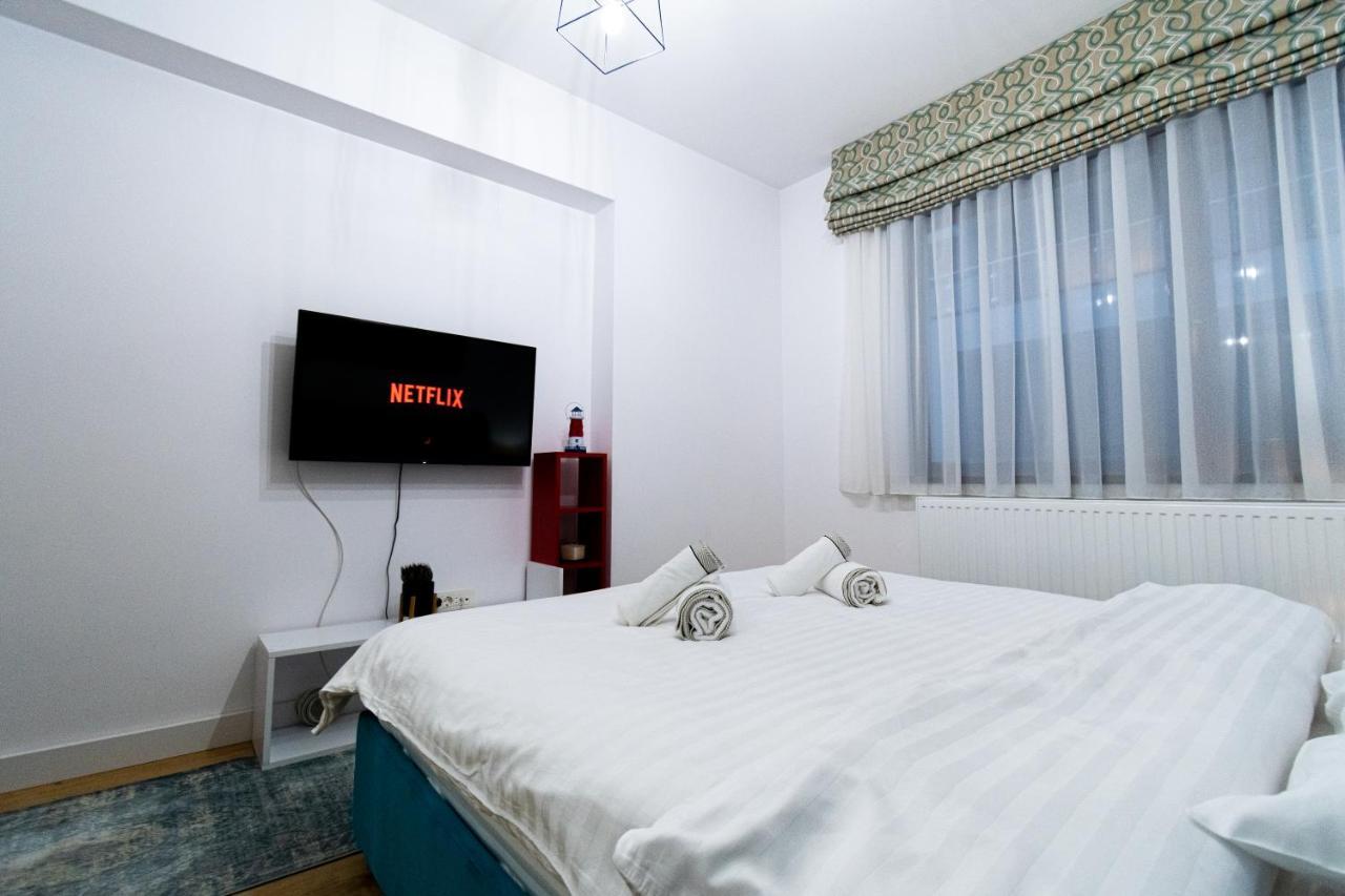 Lighthouse Central: Fortress Views & Free Parking * Brasov